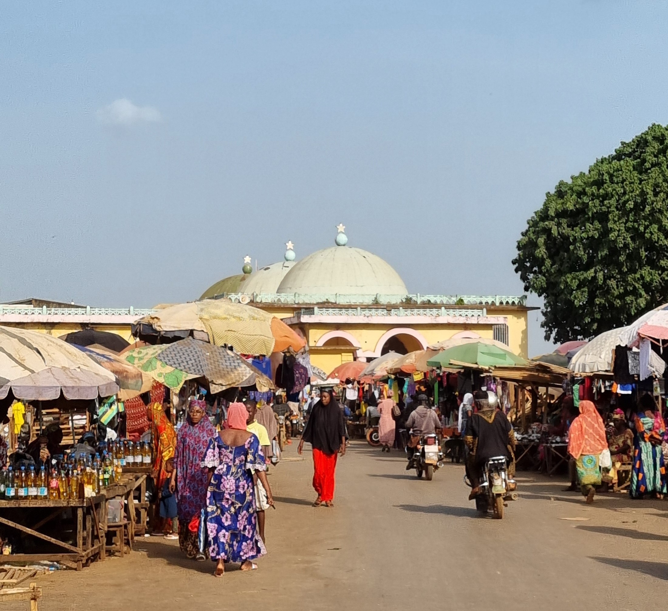 Foumban___Markt___Moschee